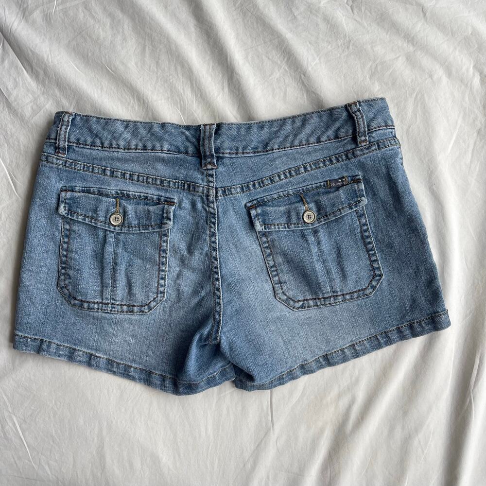 Y2K Low Rise Denim Shorts with Back Pocket Details from Union Bay - Size 13